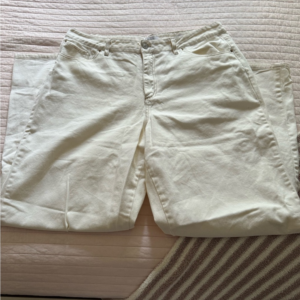 Forever 21 Cream 90's Fit Jeans